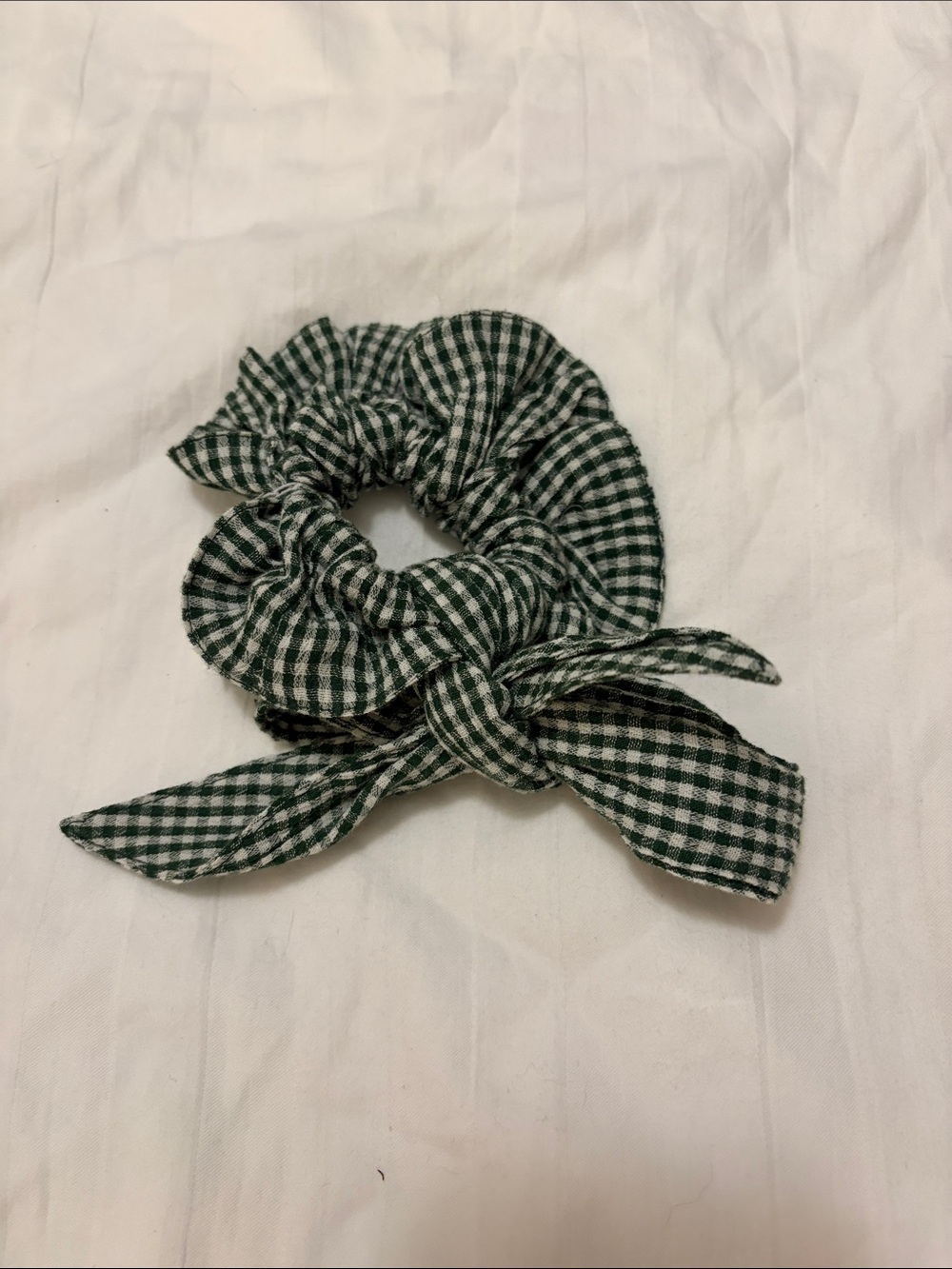 Aerie green gingham with tie scrunchie